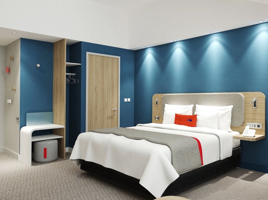 Holiday Inn St Petersburg Theatre Square