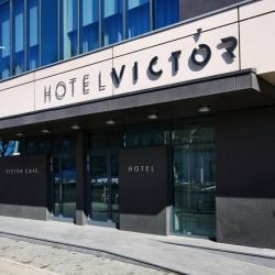 Victor