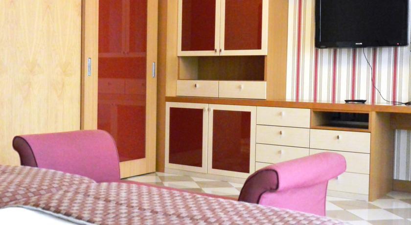 Отель Atahotel The One
