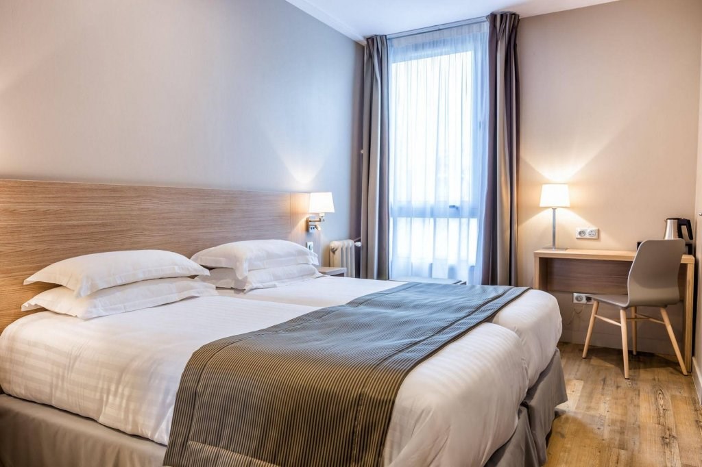 Отель Paris d'Issy Hôtel Porte de Versailles