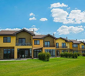 Гостиница Golf Village