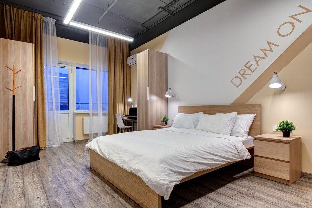 Roomy хостел