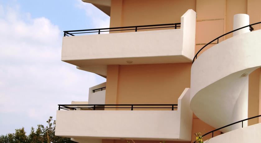 Lymberia Hotel