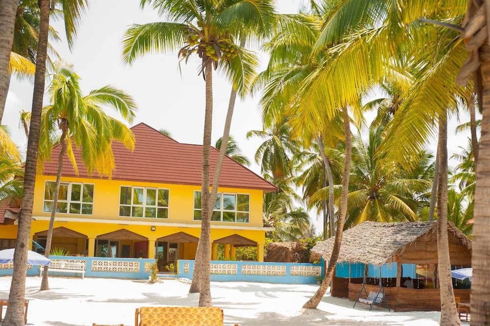 Отель Bwejuu Beach Palm Villa