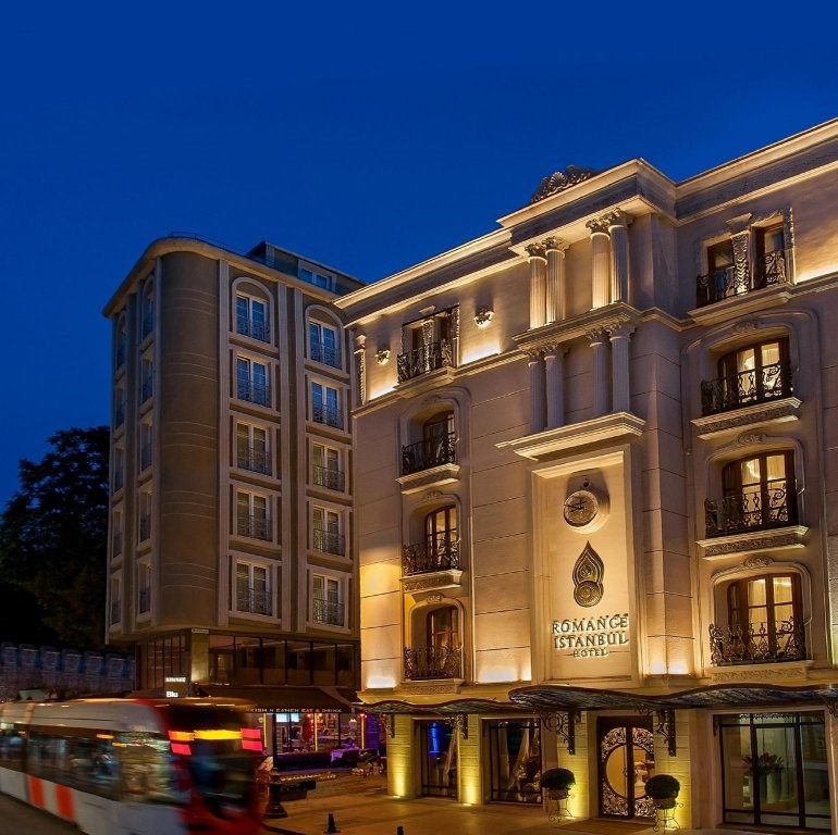 Romance Hotel Hotel