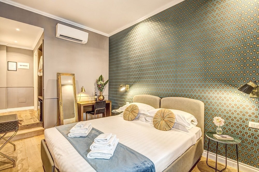 Charme Spagna Boutique Hotel
