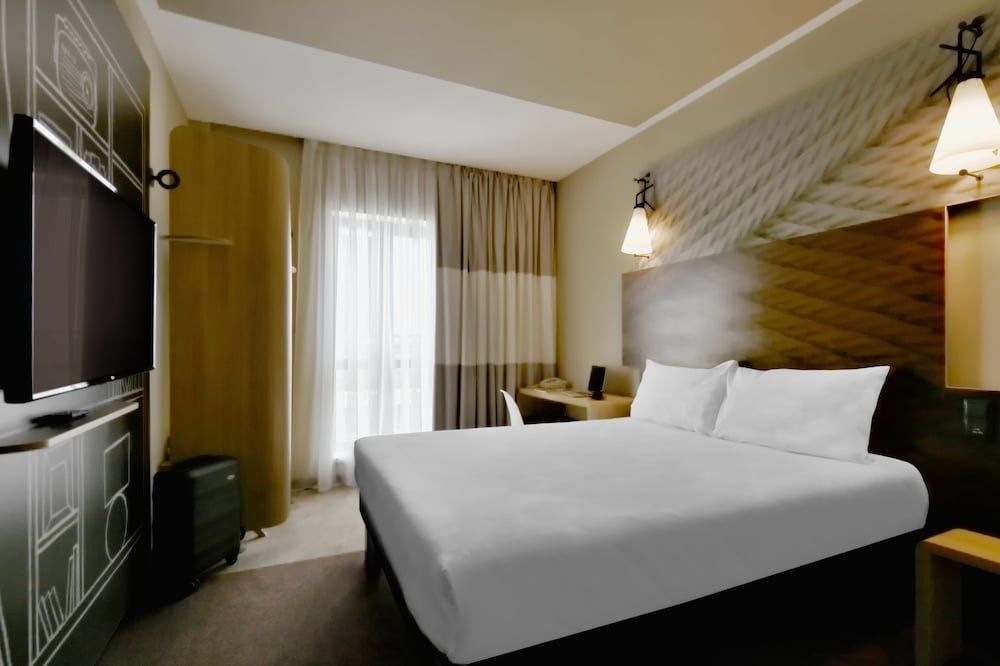 Гостиница ibis Aktobe