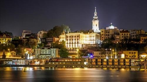 Belgrade Inn Garni Hotel