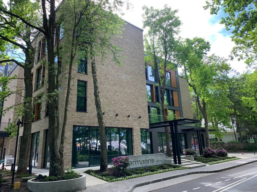 Karmann’s - Yantar Hall