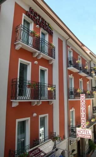 Отель Hotel Moderno