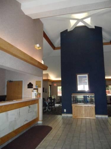 Отель Comfort Inn West