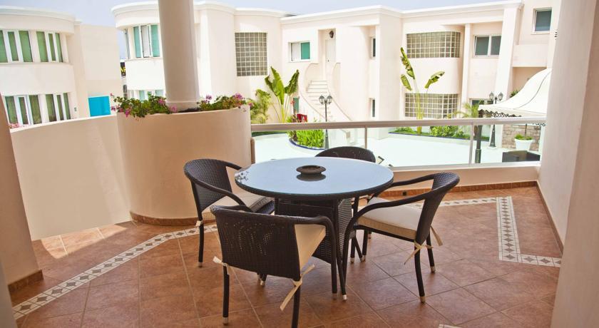Апартаменты Flamingo Suites
