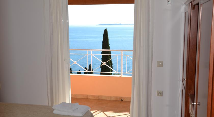 Апартаменты Barbati View Luxury Apartments