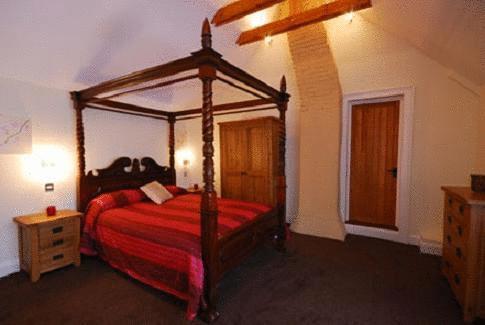 Отель Newtown House Hotel