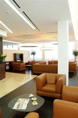 Отель H2C Hotel Milanofiori
