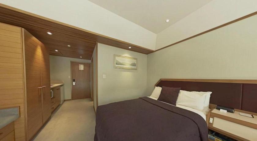 Отель Copthorne Hotel Commodore Christchurch Airport