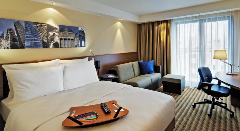 Отель Hampton by Hilton Berlin City West