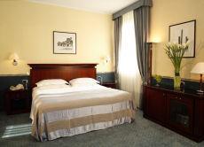 Отель Hotel Starhotels Excelsior