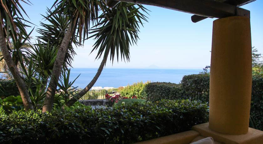 Отель Hotel Ravesi