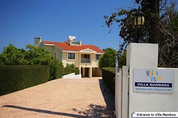 Villa Mandora