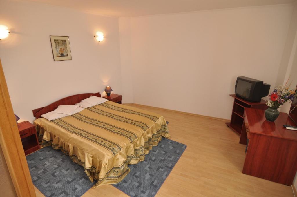 Отель Dali Hotel