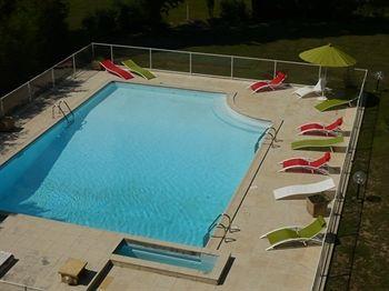 Отель Park & Suites Elegance Ferney Voltaire