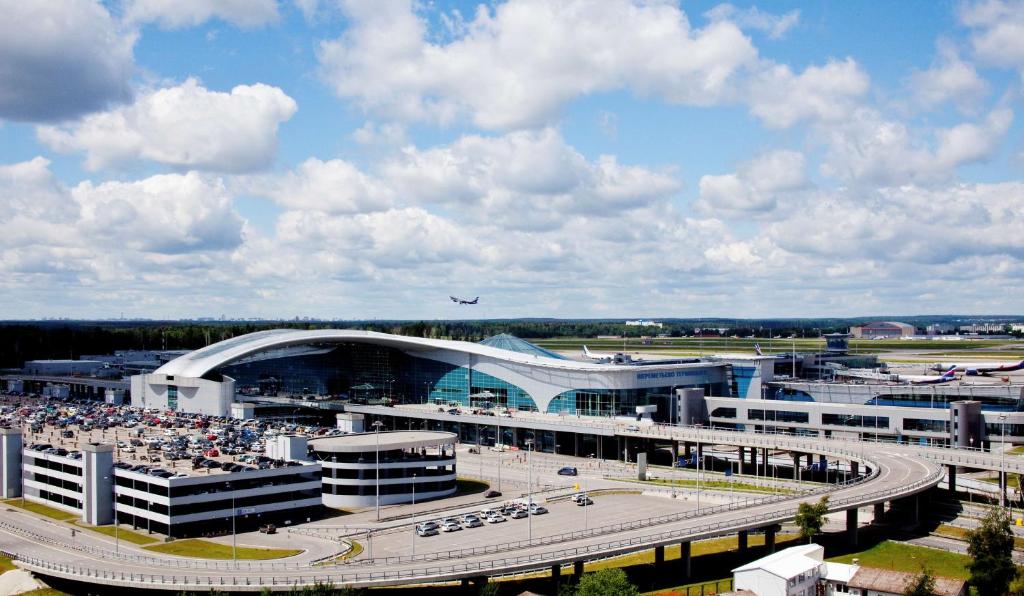 Гостиница Cosmos Moscow Sheremetyevo Airport Hotel, a member of Radisson Individuals