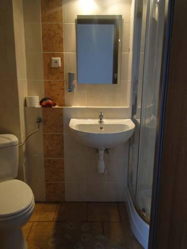 Отель Aparthotel Golden Cracow