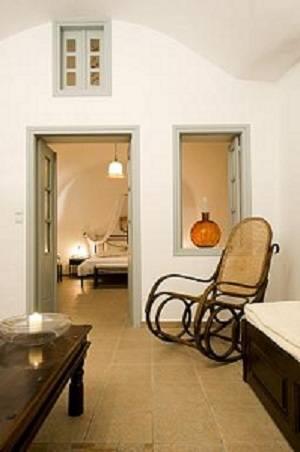 Апартаменты Kamares Apartments