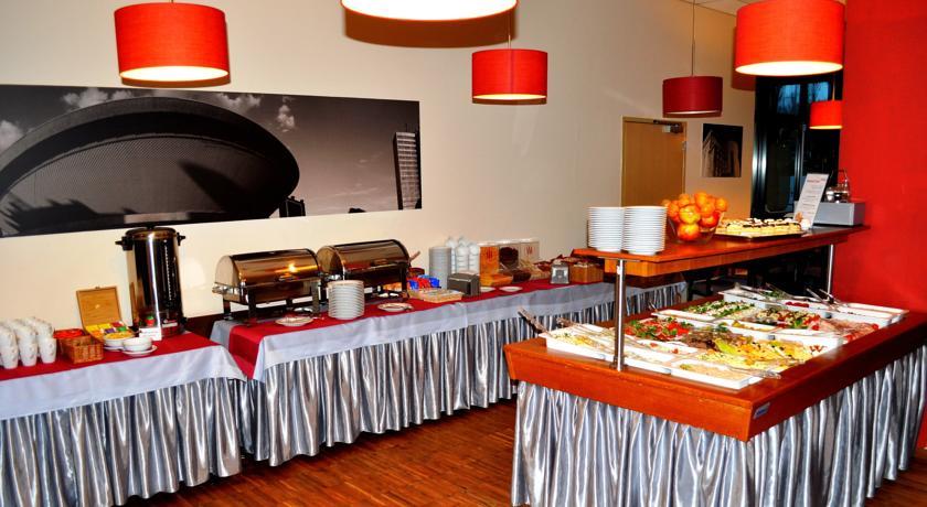 Отель Economy Silesian Hotel