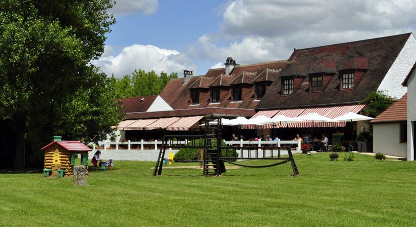 Отель Logis Le Relais De Pouilly