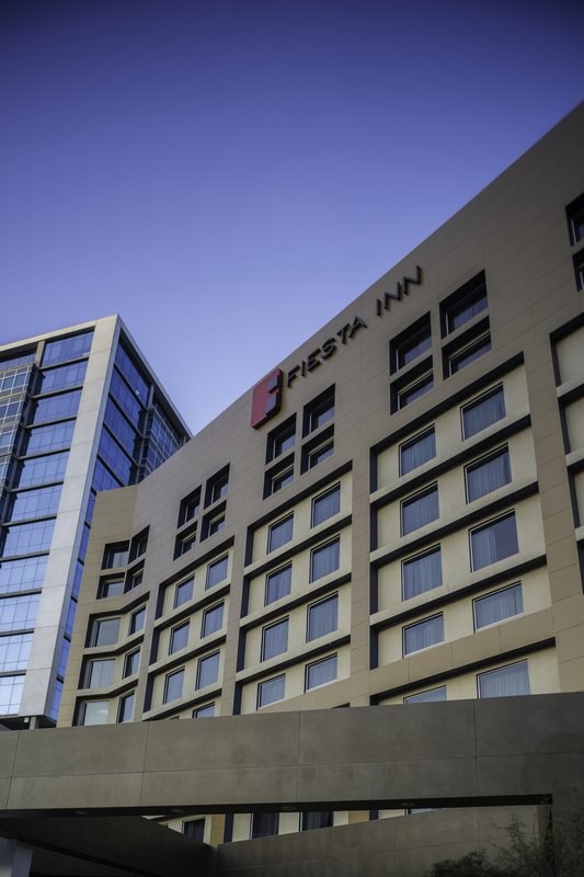 Отель Fiesta Inn Monterrey Valle