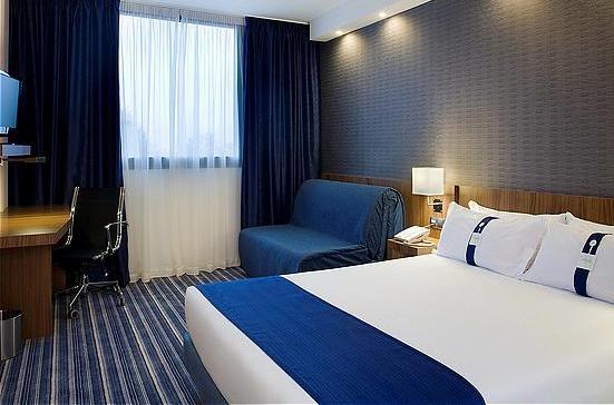 Отель Holiday Inn Express Campo de Gibraltar-Barrios