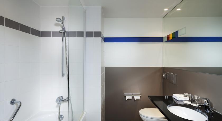 Отель Park Inn by Radisson Liege Airport