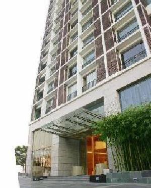 Qu Apartel Hotel