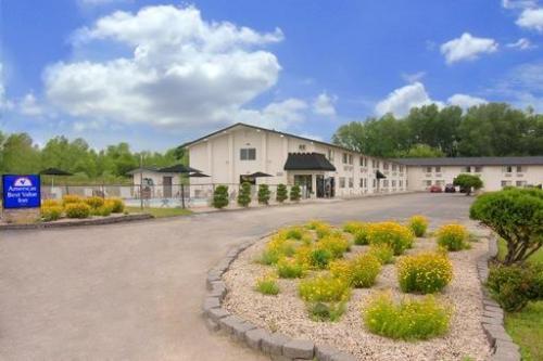 Отель Americas Best Value Inn Madison