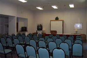 Отель Days Inn Madison