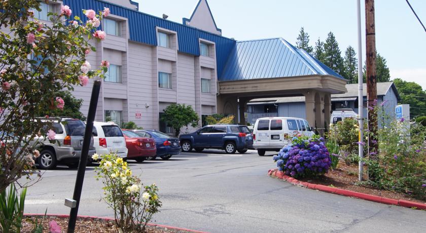 Отель Sutton Suites & Extended Stays