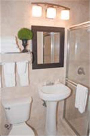 Отель Runway Inn Miami