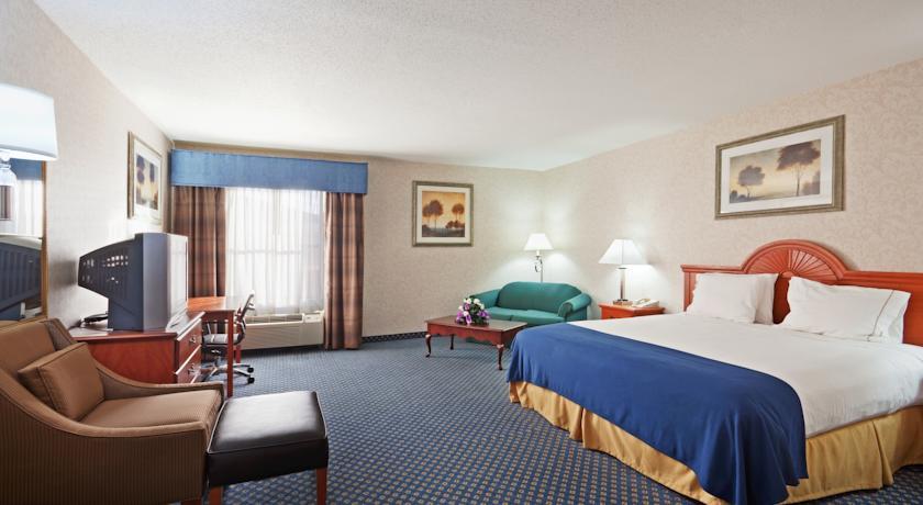 Отель Holiday Inn Express North Attleboro