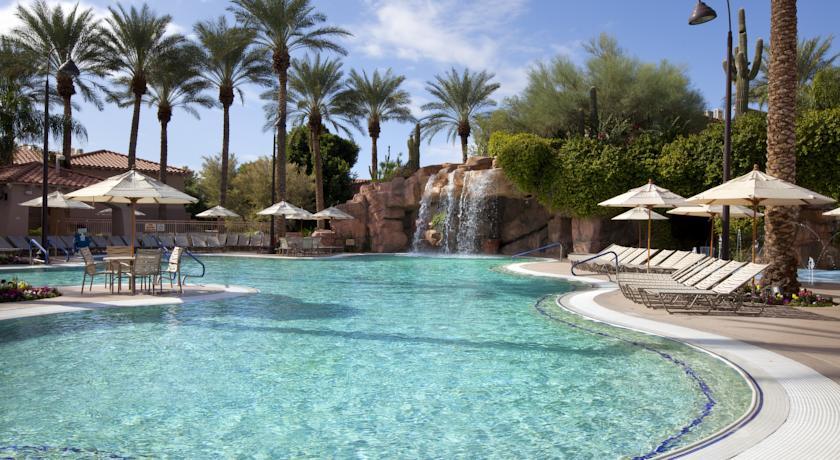 Отель Sheraton Desert Oasis