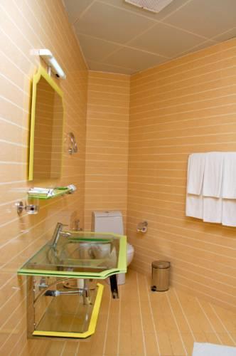 Отель Sudu Araliya Hotel