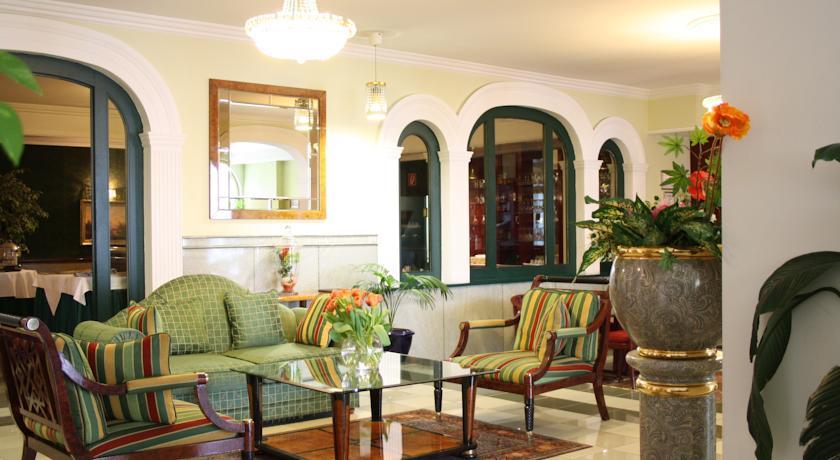 Arkadenhof Hotel