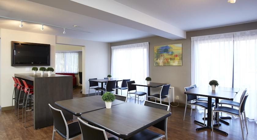 Отель Comfort Inn East Sudbury