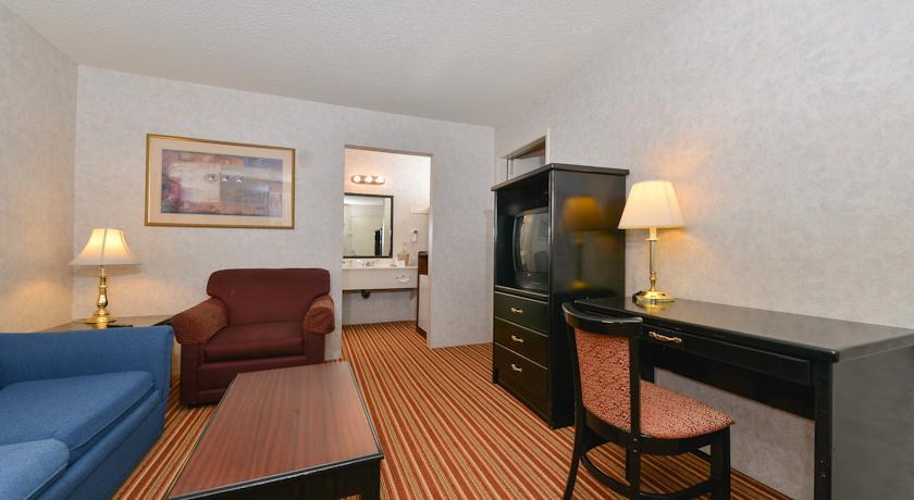 Отель Quality Inn & Suites San Diego East County