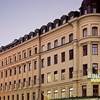 Elite Adlon