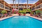Отель Holiday Inn Laguna Beach