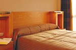 Отель Hesperia Fira Suites Отель Hesperia Fira Suites