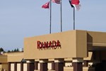 Отель Ramada Plaza Hotel and Conference Center Charlotte