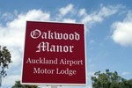 Отель Oakwood Manor Motor Lodge